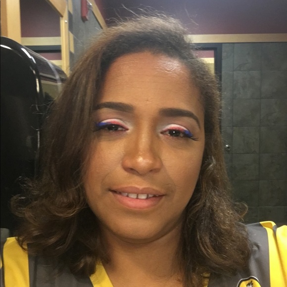 Meet your Posher, Florisel - Picture 1 of 1